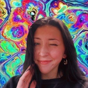 Meet your Posher, Arina